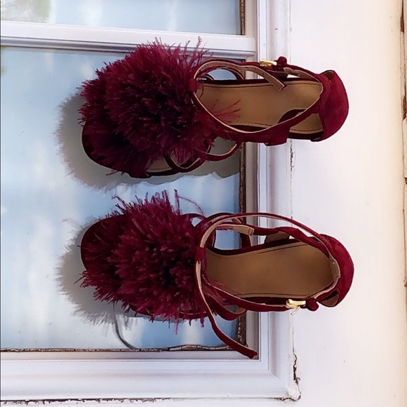 Micheal Kors Heels - Picture 2 of 2